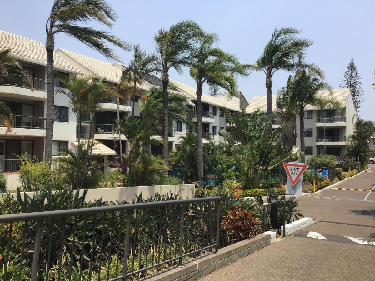 Broadwater Shores Waterfront Apartments Gold Coast Buitenkant foto