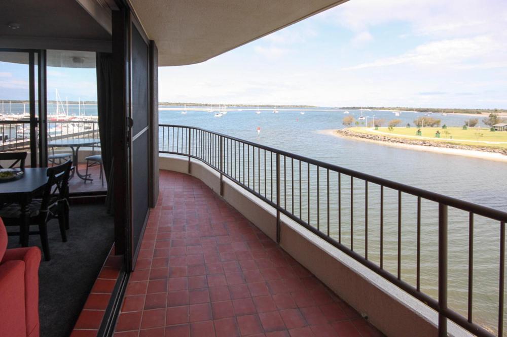 Broadwater Shores Waterfront Apartments Gold Coast Buitenkant foto