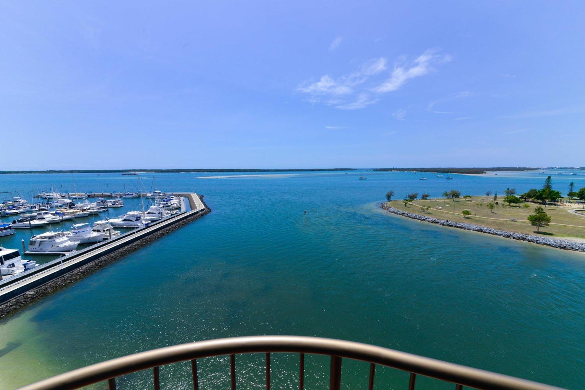 Broadwater Shores Waterfront Apartments Gold Coast Buitenkant foto