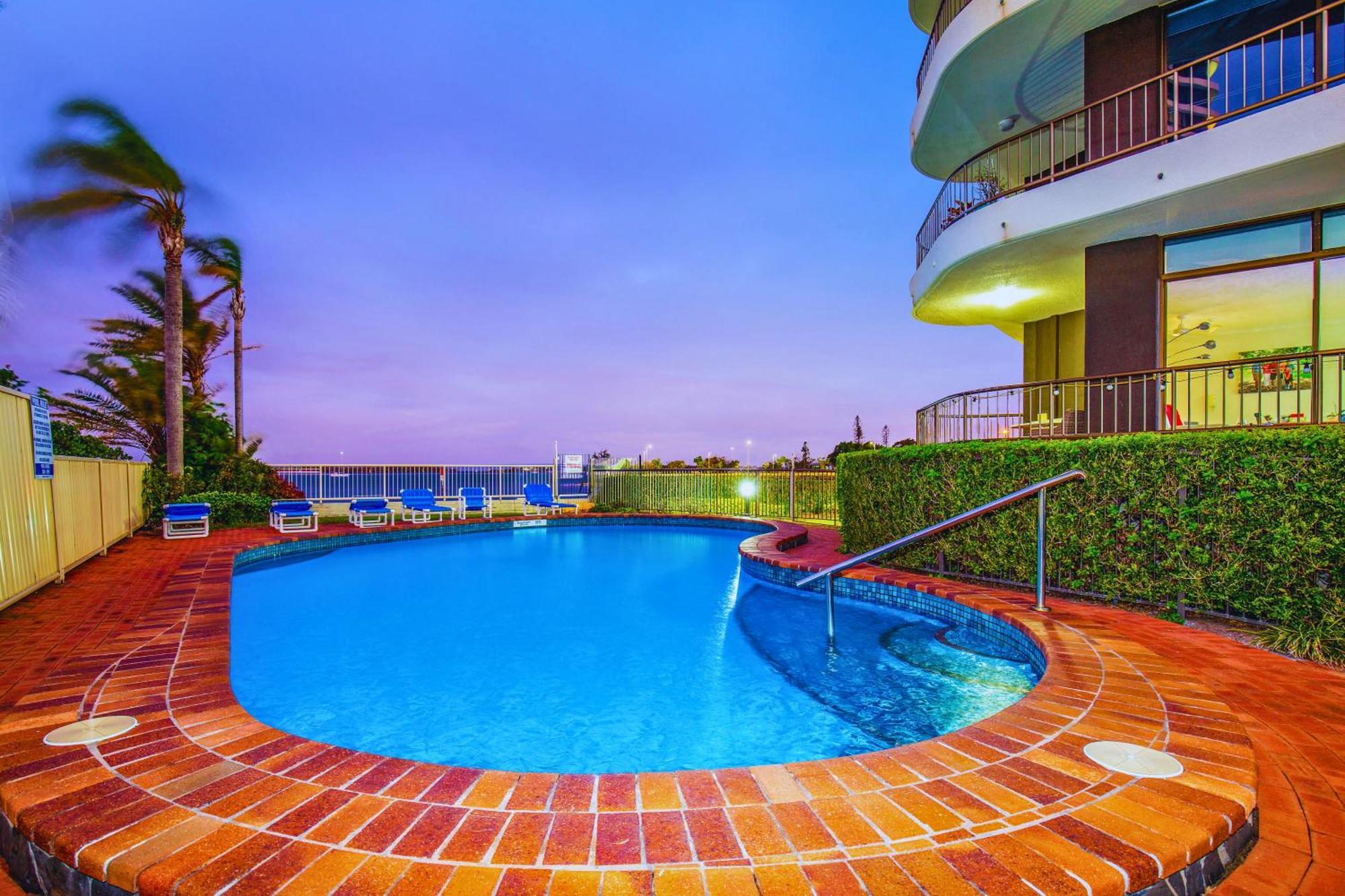 Broadwater Shores Waterfront Apartments Gold Coast Buitenkant foto