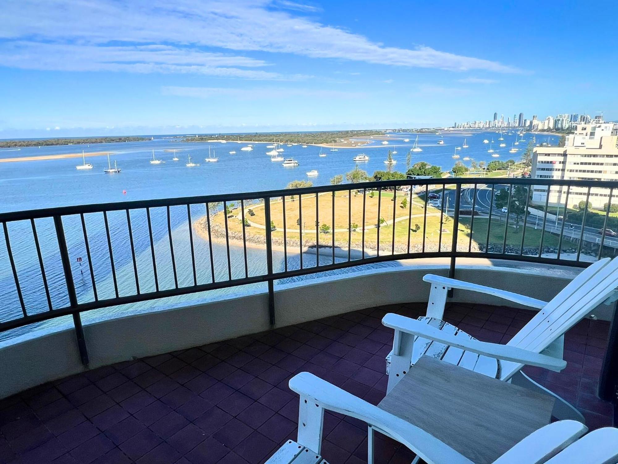 Broadwater Shores Waterfront Apartments Gold Coast Buitenkant foto