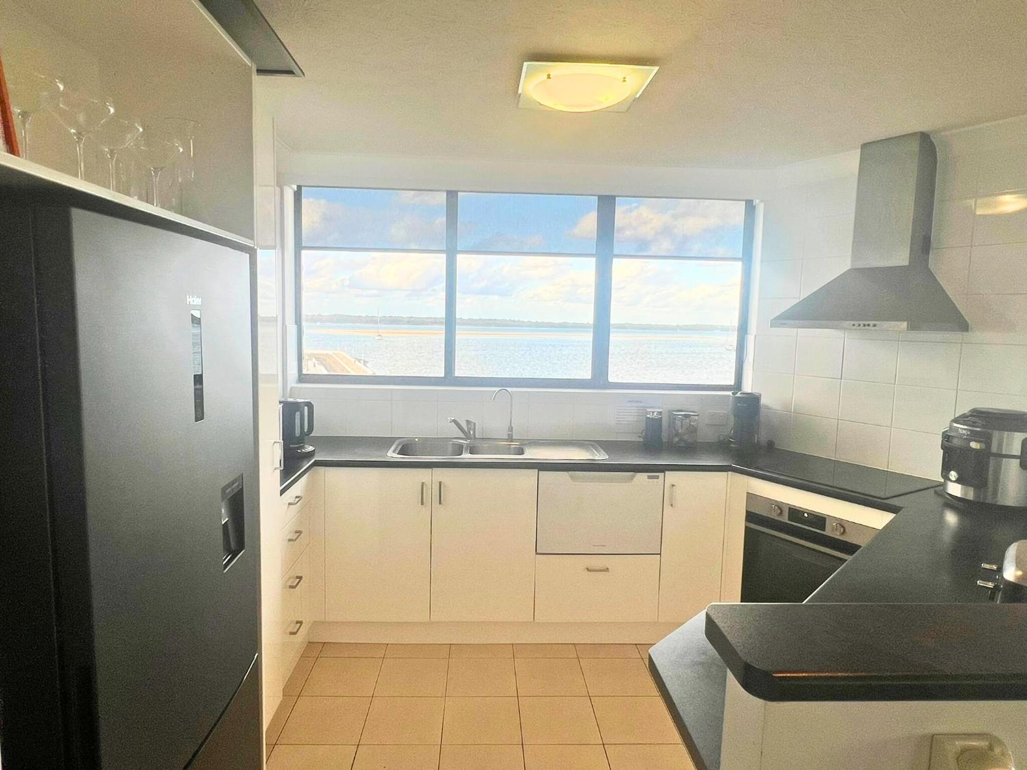 Broadwater Shores Waterfront Apartments Gold Coast Buitenkant foto