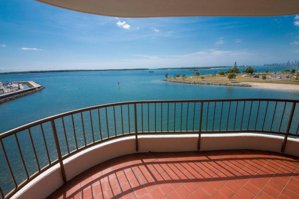 Broadwater Shores Waterfront Apartments Gold Coast Buitenkant foto